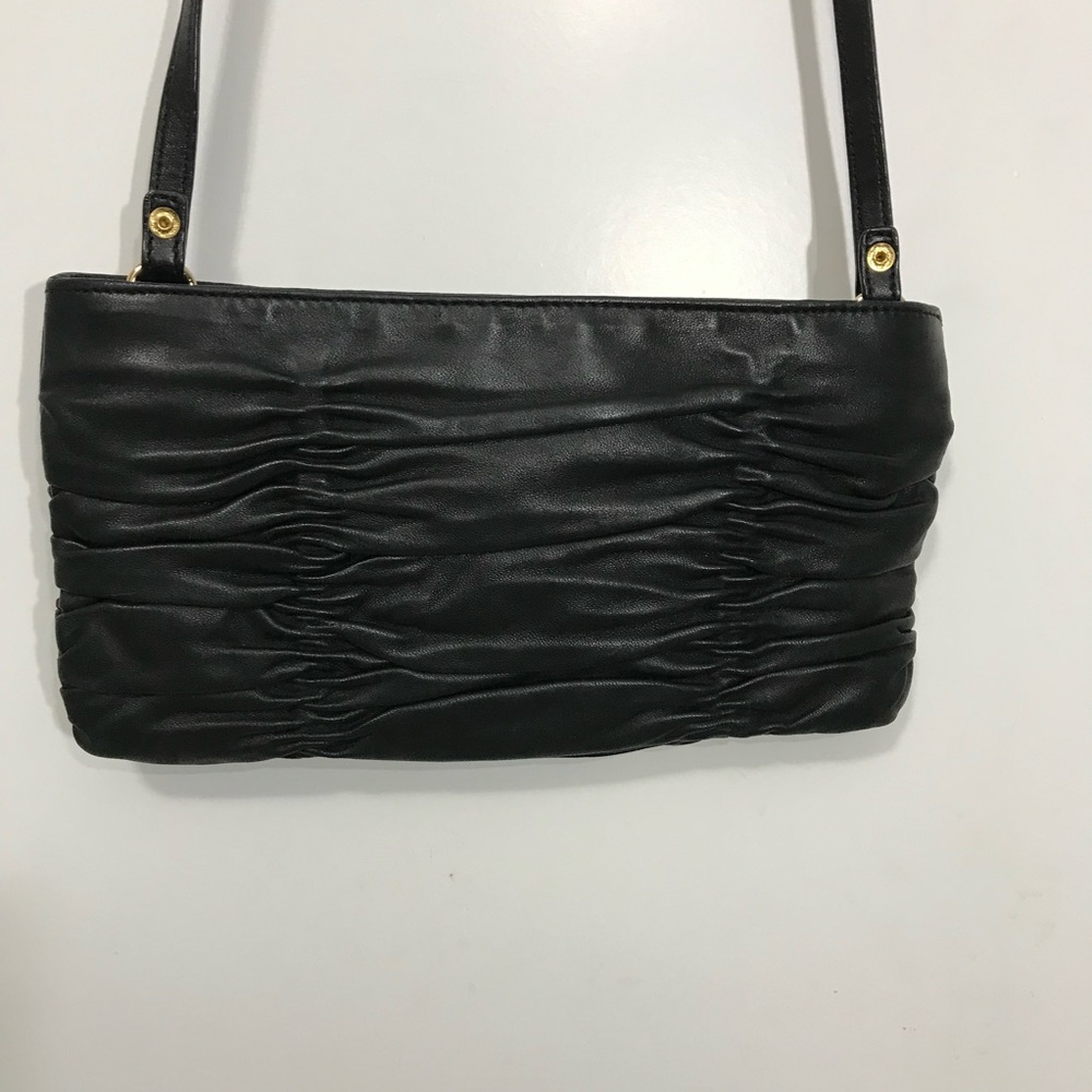 Michael Kors Webster Black Leather Ruched Shoulder Clutch Bag EUC - Picture 3 of 8